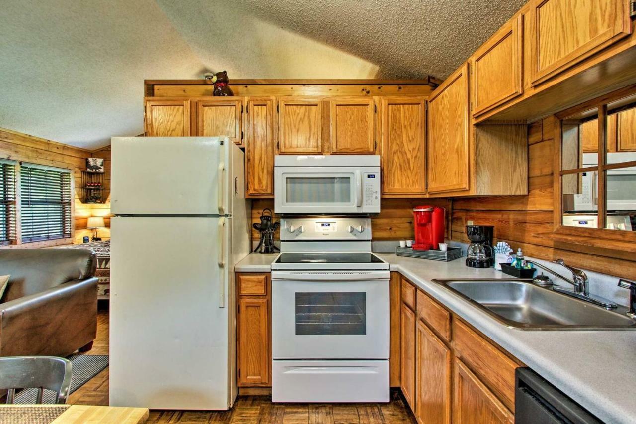 River Rush- Cozy Riverfront Cabin 5 Mi To Pigeon Forge Sevierville Exterior foto